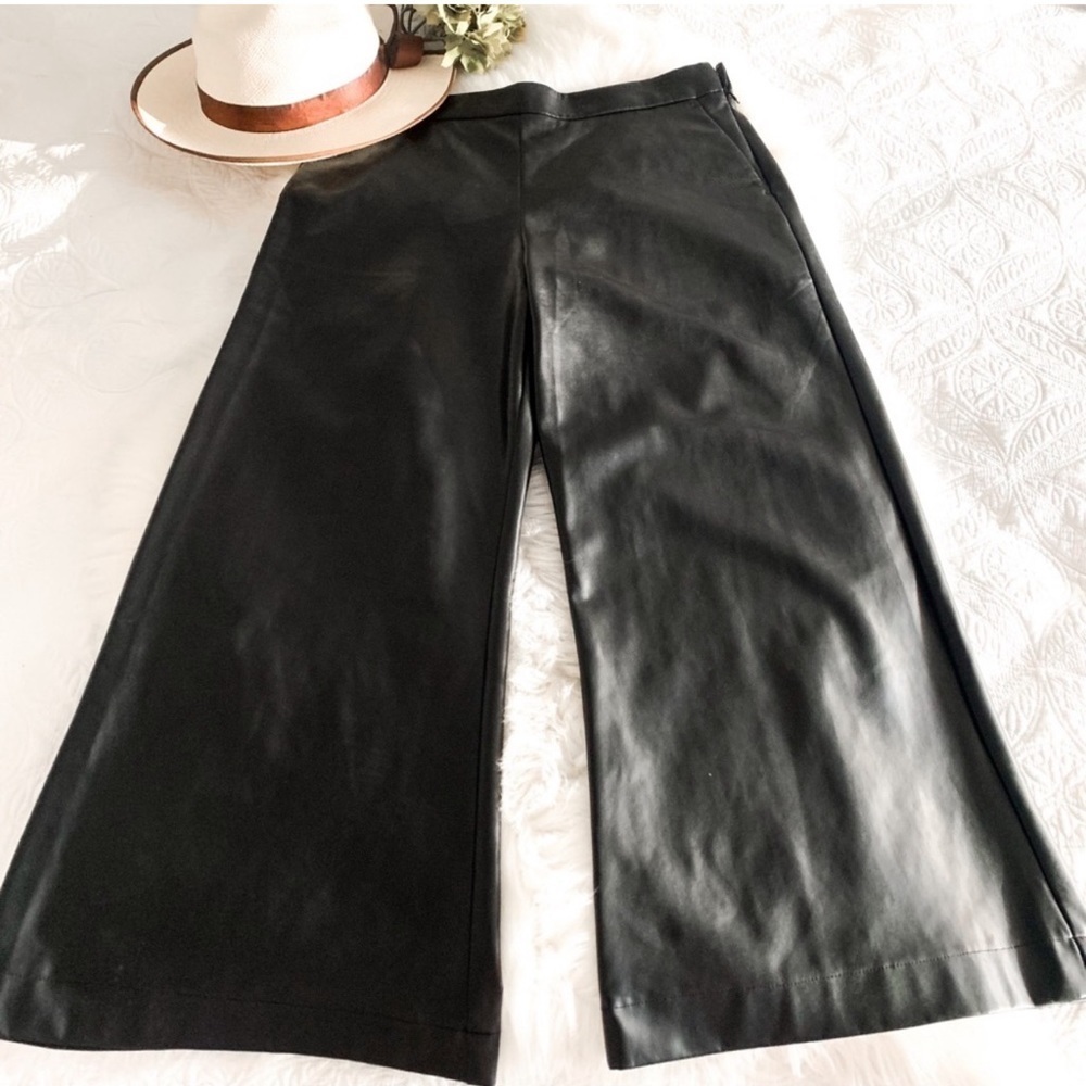 Allen Schwartz Vegan Leather Flare Ankle Black Pant Size 6 — image 3 of 8